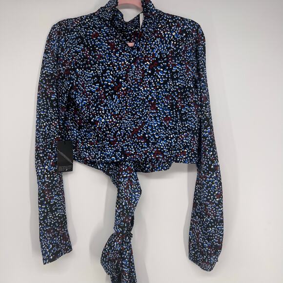 Undra Celeste New York Printed High Neck Joi Top Size Small - Picture 4 of 7